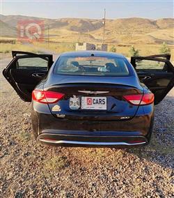 Chrysler 200